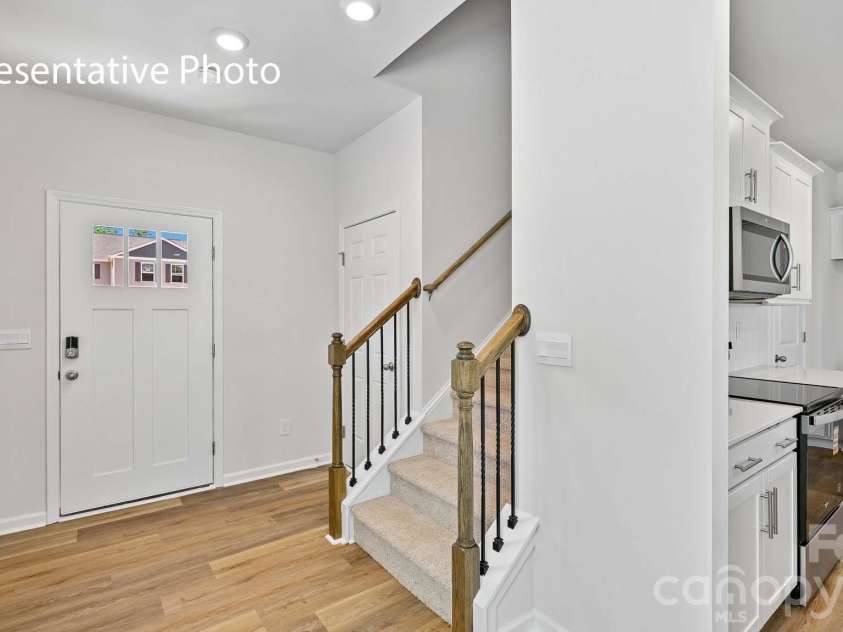 1437 7th Street Drive, Hickory, NC 28601.  MLS# CAR4408547, YatesRealty ID 40175. 