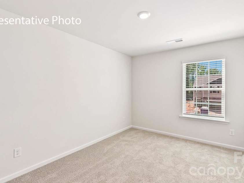 1437 7th Street Drive, Hickory, NC 28601.  MLS# CAR4408547, YatesRealty ID 40175. 