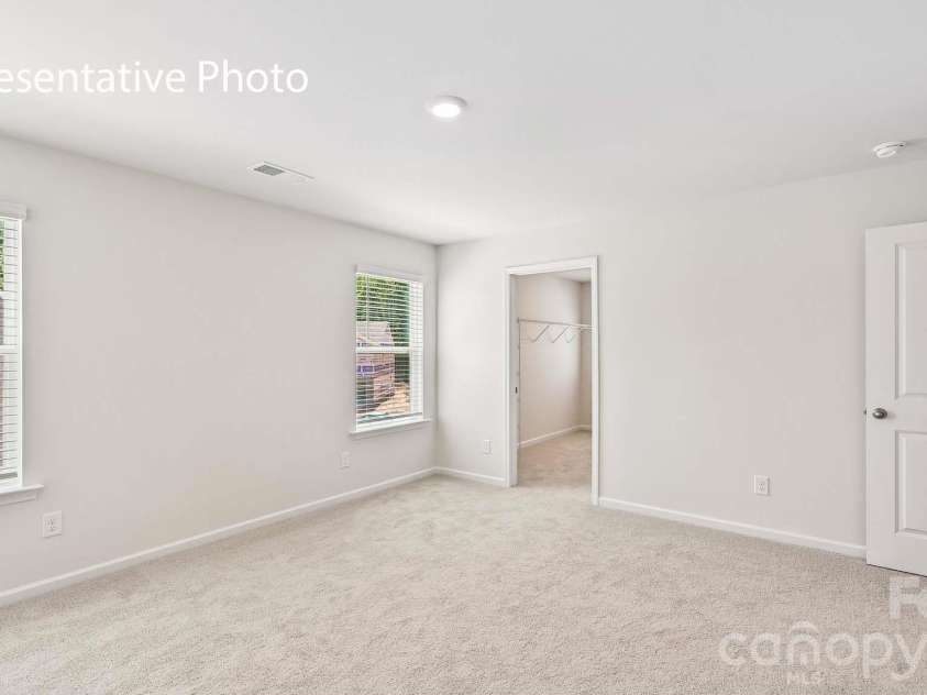 1437 7th Street Drive, Hickory, NC 28601.  MLS# CAR4408547, YatesRealty ID 40175. 