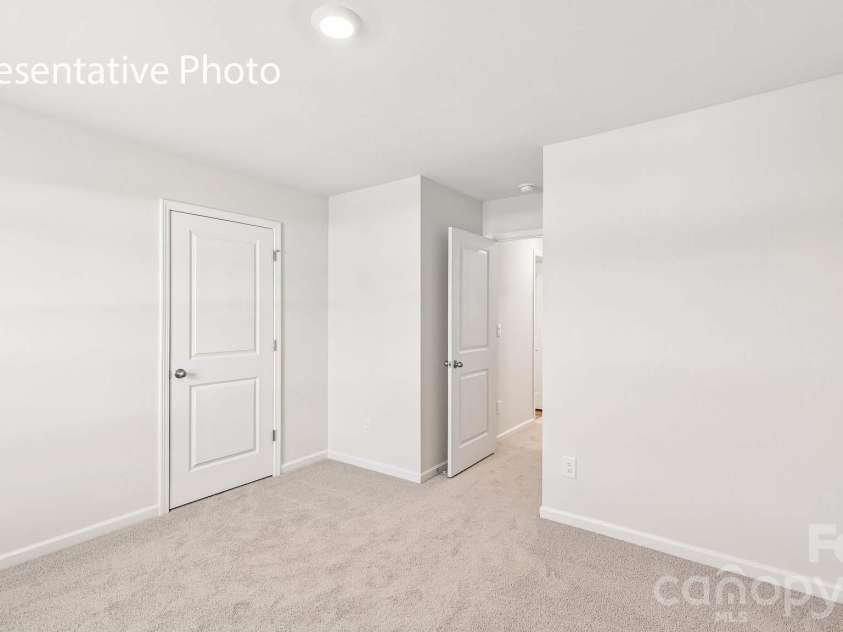 1437 7th Street Drive, Hickory, NC 28601.  MLS# CAR4408547, YatesRealty ID 40175. 