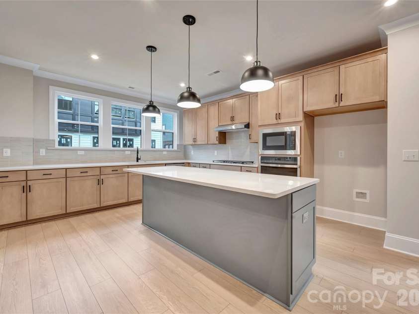 13009 Lucy Park Lane, Charlotte, NC 28277.  MLS# CAR4408613, YatesRealty ID 40179. Ample countertop space