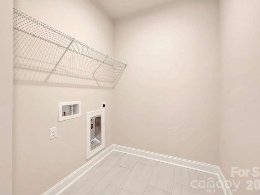 13009 Lucy Park Lane, Charlotte, NC 28277.  MLS# CAR4408613, YatesRealty ID 40179. Laundry room