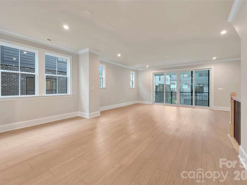 13009 Lucy Park Lane, Charlotte, NC 28277.  MLS# CAR4408613, YatesRealty ID 40179. Open concept living with end unit windows for added natural light