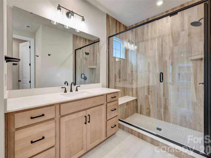 13009 Lucy Park Lane, Charlotte, NC 28277.  MLS# CAR4408613, YatesRealty ID 40179. Primary Bathroom