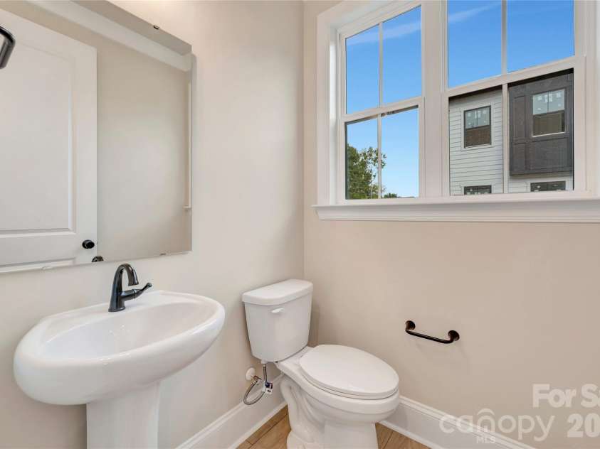 13009 Lucy Park Lane, Charlotte, NC 28277.  MLS# CAR4408613, YatesRealty ID 40179. Second floor powder room