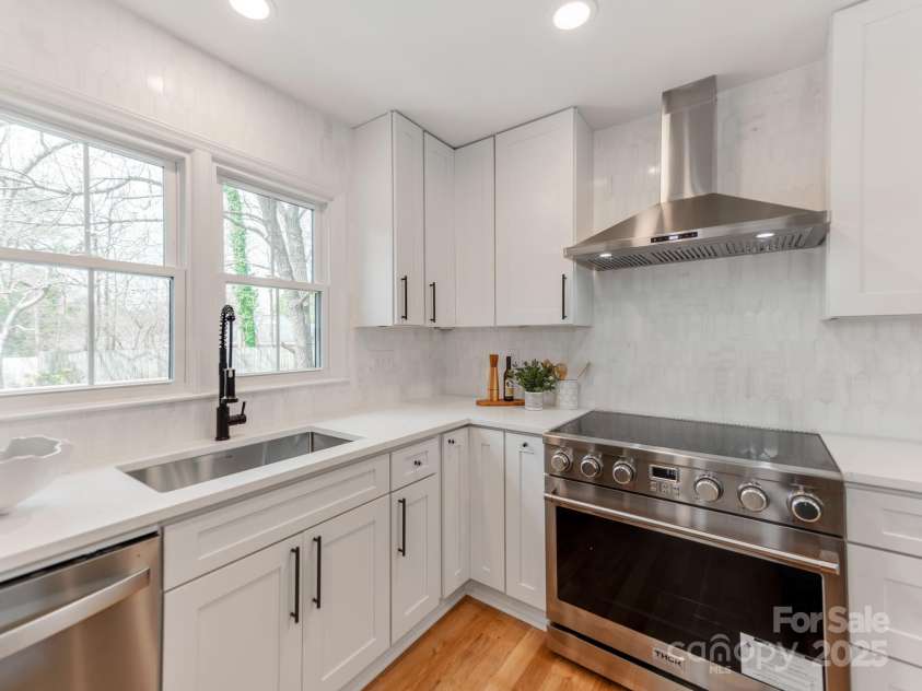 7801 Snowden Lane, Charlotte, NC 28270.  MLS# CAR4235425, YatesRealty ID 4018. 