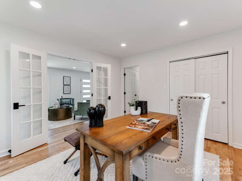 7801 Snowden Lane, Charlotte, NC 28270.  MLS# CAR4235425, YatesRealty ID 4018. 