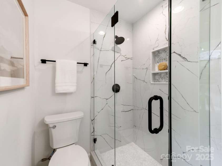 7801 Snowden Lane, Charlotte, NC 28270.  MLS# CAR4235425, YatesRealty ID 4018. 