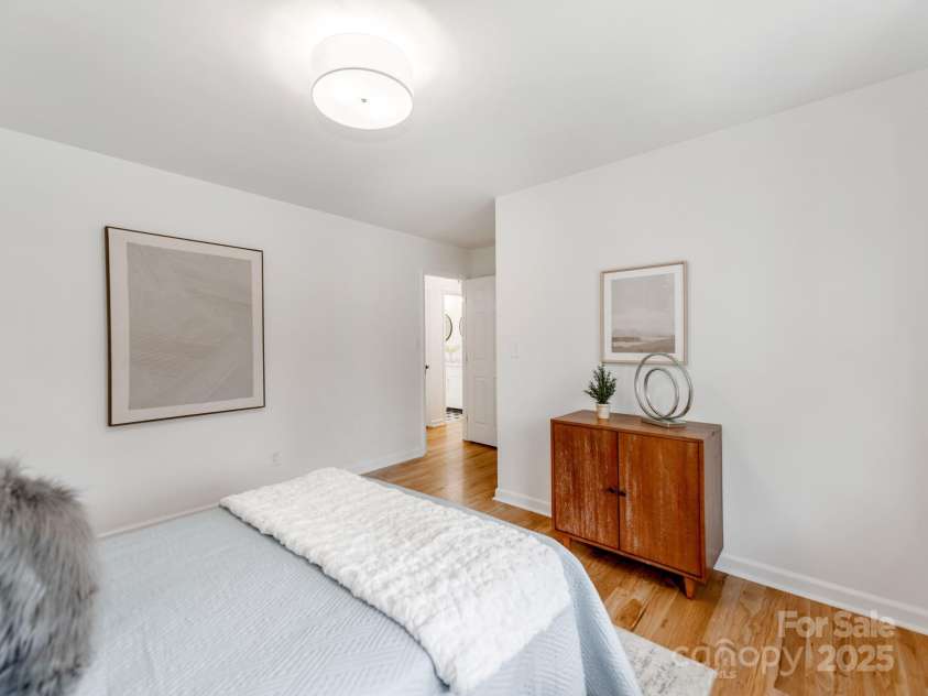 7801 Snowden Lane, Charlotte, NC 28270.  MLS# CAR4235425, YatesRealty ID 4018. 