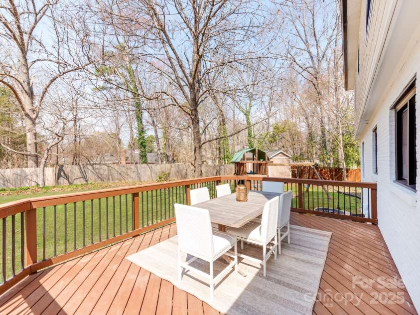 7801 Snowden Lane, Charlotte, NC 28270.  MLS# CAR4235425, YatesRealty ID 4018. 