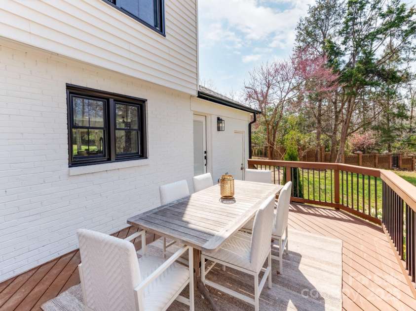 7801 Snowden Lane, Charlotte, NC 28270.  MLS# CAR4235425, YatesRealty ID 4018. 