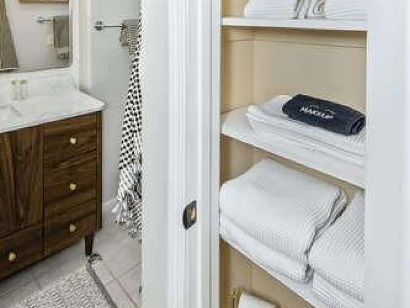 426 Windswept Drive, Asheville, NC 28801.  MLS# CAR4299787, YatesRealty ID 40185. 