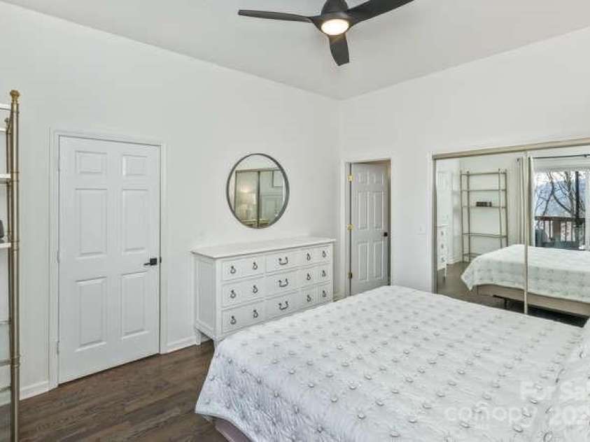 426 Windswept Drive, Asheville, NC 28801.  MLS# CAR4299787, YatesRealty ID 40185. PRIMARY BEDROOM LEFT SIDE OF CONDO 