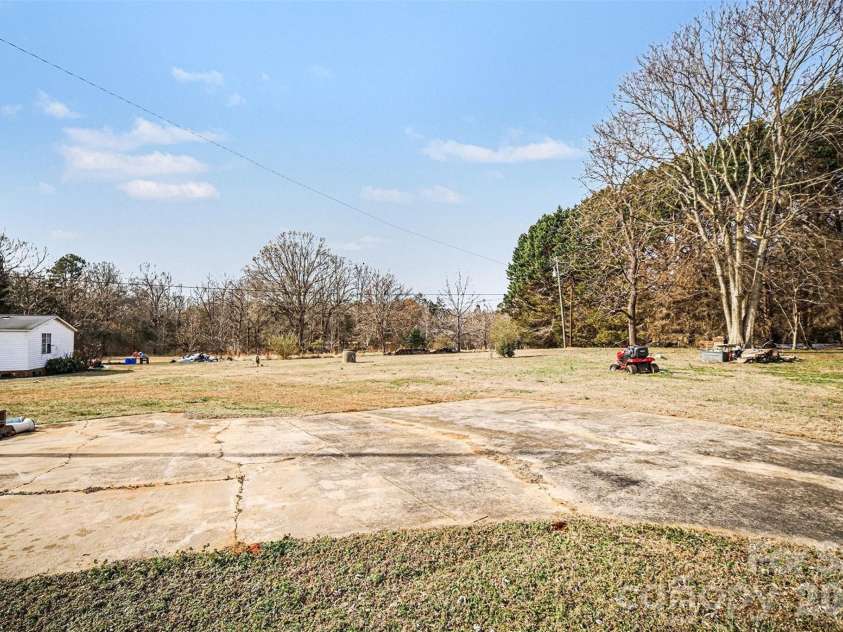 5191 Fewell Road, Clover, SC 29710.  MLS# CAR4343194, YatesRealty ID 4019. 