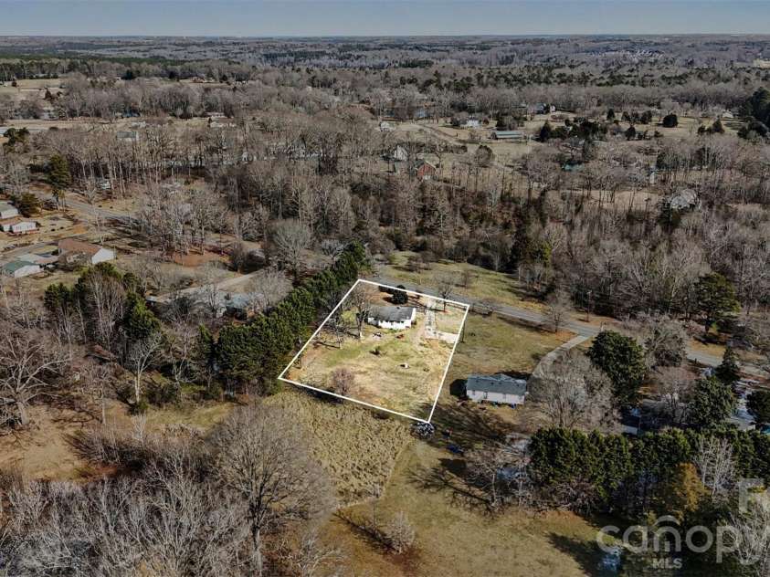 5191 Fewell Road, Clover, SC 29710.  MLS# CAR4343194, YatesRealty ID 4019. 