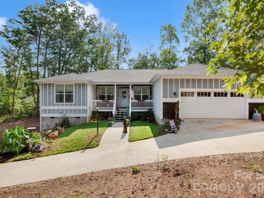 243 Dublin Lane, Columbus, NC 28722.  MLS# CAR4408765, YatesRealty ID 40195. 