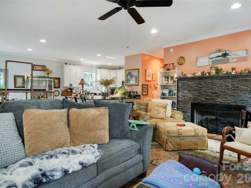 243 Dublin Lane, Columbus, NC 28722.  MLS# CAR4408765, YatesRealty ID 40195. 