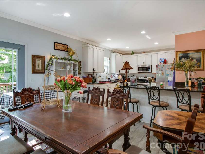 243 Dublin Lane, Columbus, NC 28722.  MLS# CAR4408765, YatesRealty ID 40195. 