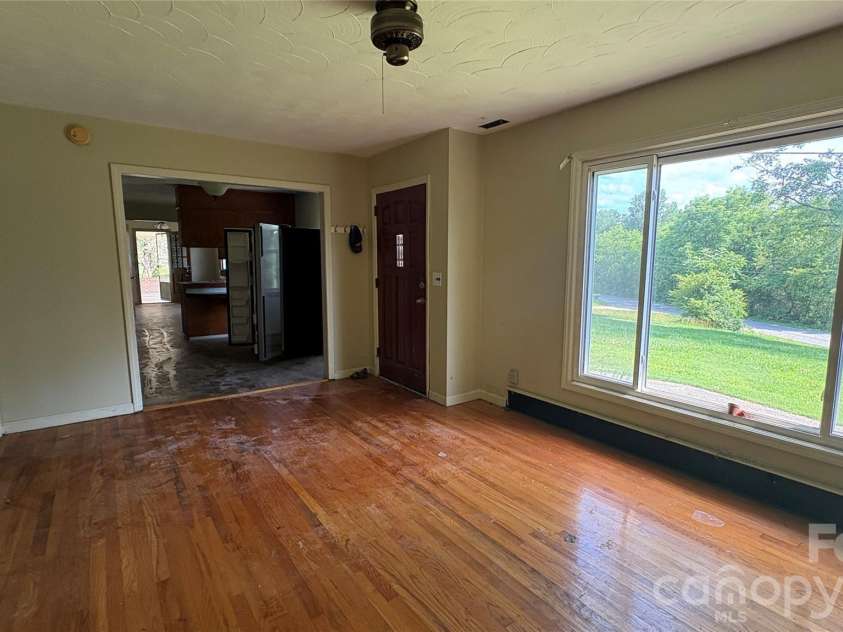 520 Cottrell Hill Road, Lenoir, NC 28645.  MLS# CAR4408848, YatesRealty ID 40197. 