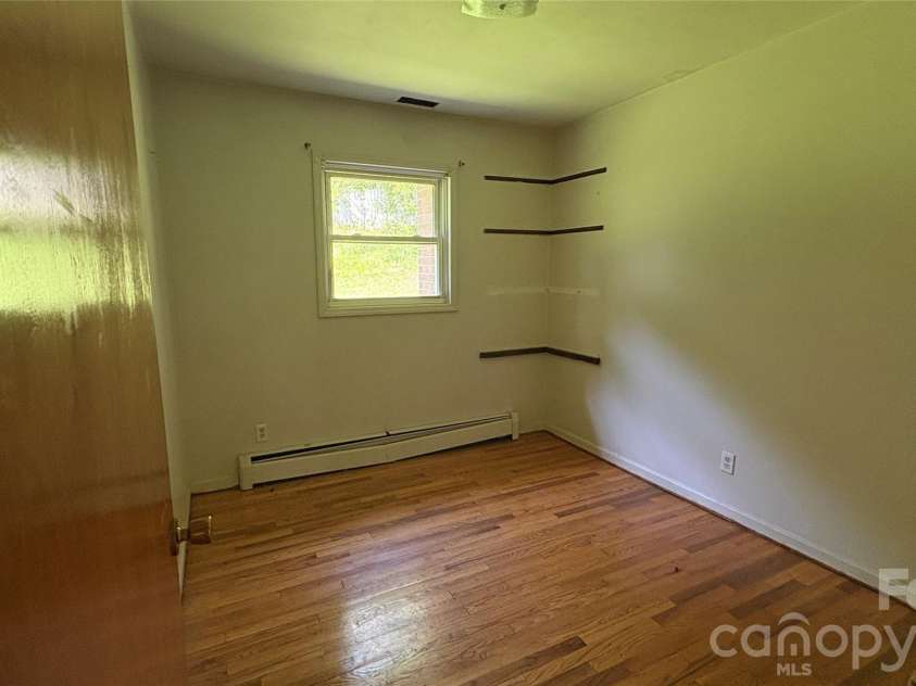 520 Cottrell Hill Road, Lenoir, NC 28645.  MLS# CAR4408848, YatesRealty ID 40197. 