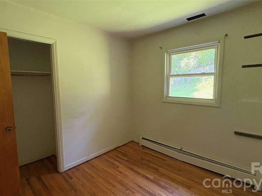 520 Cottrell Hill Road, Lenoir, NC 28645.  MLS# CAR4408848, YatesRealty ID 40197. 