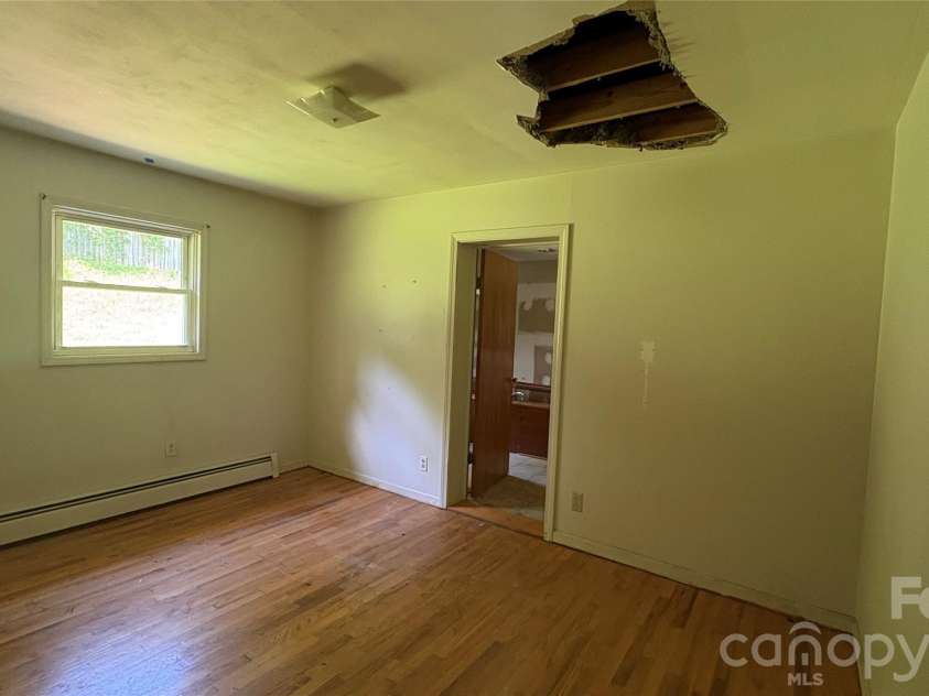 520 Cottrell Hill Road, Lenoir, NC 28645.  MLS# CAR4408848, YatesRealty ID 40197. 