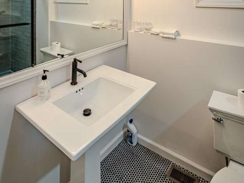 100 Misty Hollow Lane, Beech Mountain, NC 28604.  MLS# CAR4309915, YatesRealty ID 40198. 