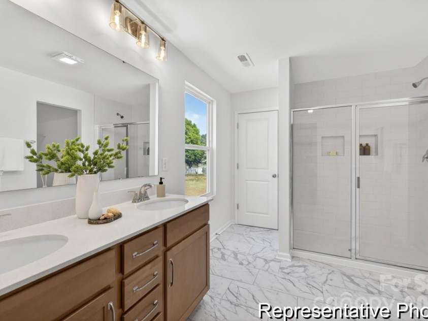 122 Springhouse Court, Statesville, NC 28625.  MLS# CAR4425563, YatesRealty ID 40198. 