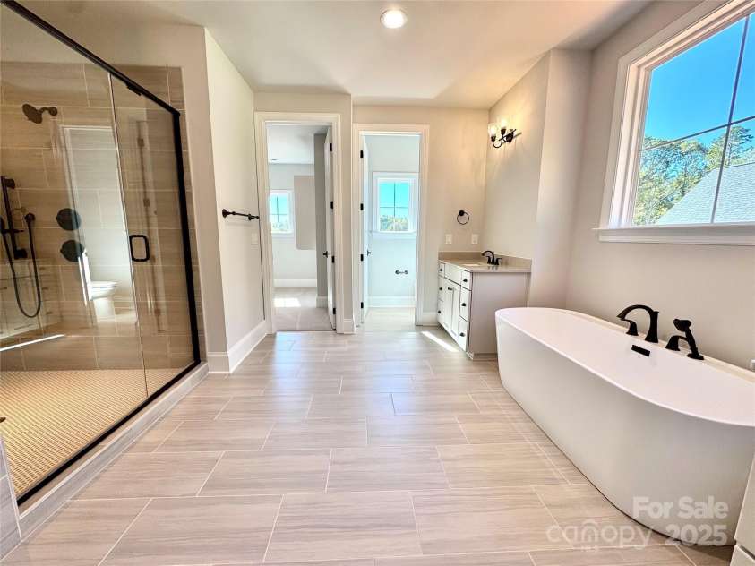 133 Crestview Lane, Troutman, NC 28166.  MLS# CAR4281706, YatesRealty ID 402. 