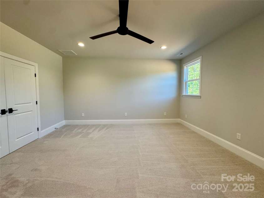 133 Crestview Lane, Troutman, NC 28166.  MLS# CAR4281706, YatesRealty ID 402. 