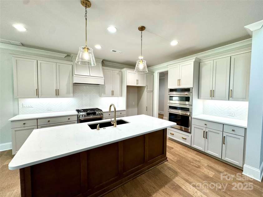 133 Crestview Lane, Troutman, NC 28166.  MLS# CAR4281706, YatesRealty ID 402. 