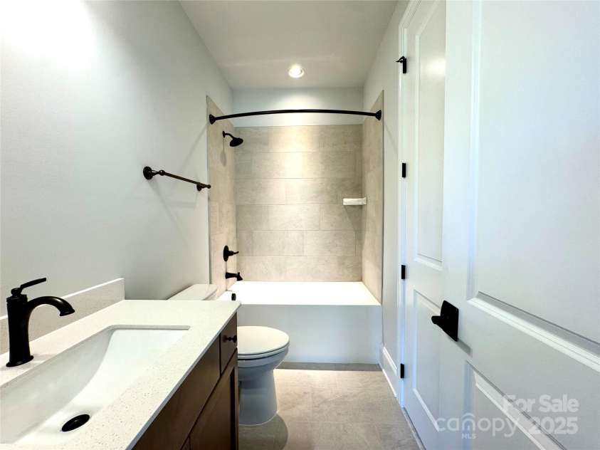 133 Crestview Lane, Troutman, NC 28166.  MLS# CAR4281706, YatesRealty ID 402. 