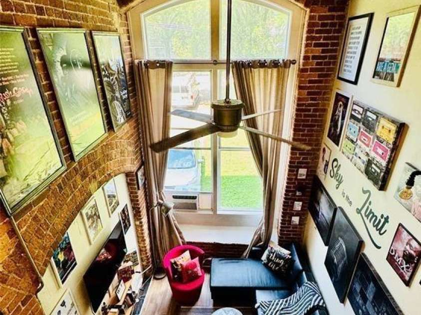 201 Hoskins Road, Charlotte, NC 28208.  MLS# CAR4247526, YatesRealty ID 402. 