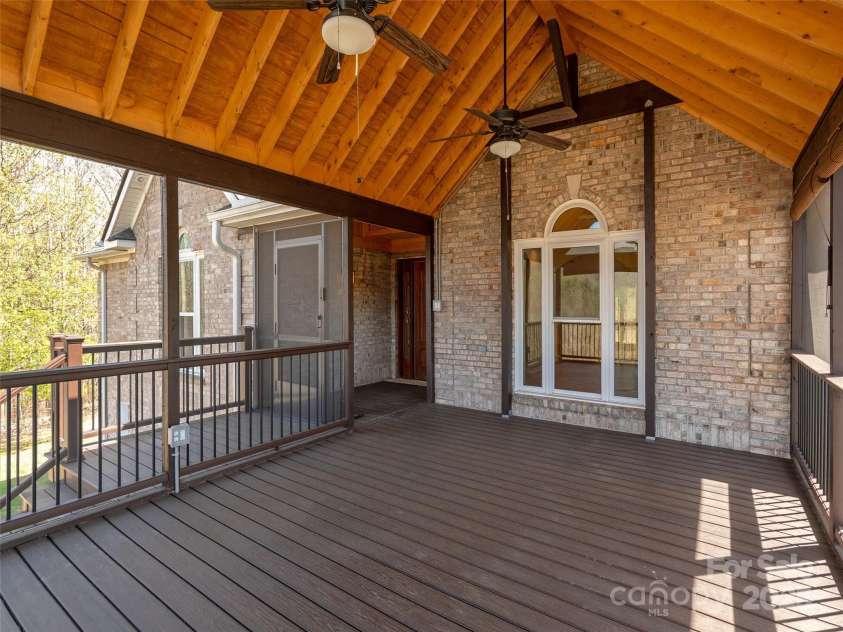 85 Rodaeo Drive, Columbus, NC 28722.  MLS# CAR4237413, YatesRealty ID 4020. 