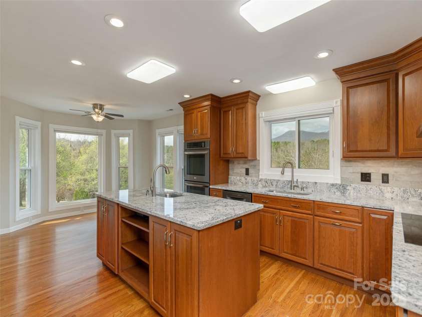 85 Rodaeo Drive, Columbus, NC 28722.  MLS# CAR4237413, YatesRealty ID 4020. 