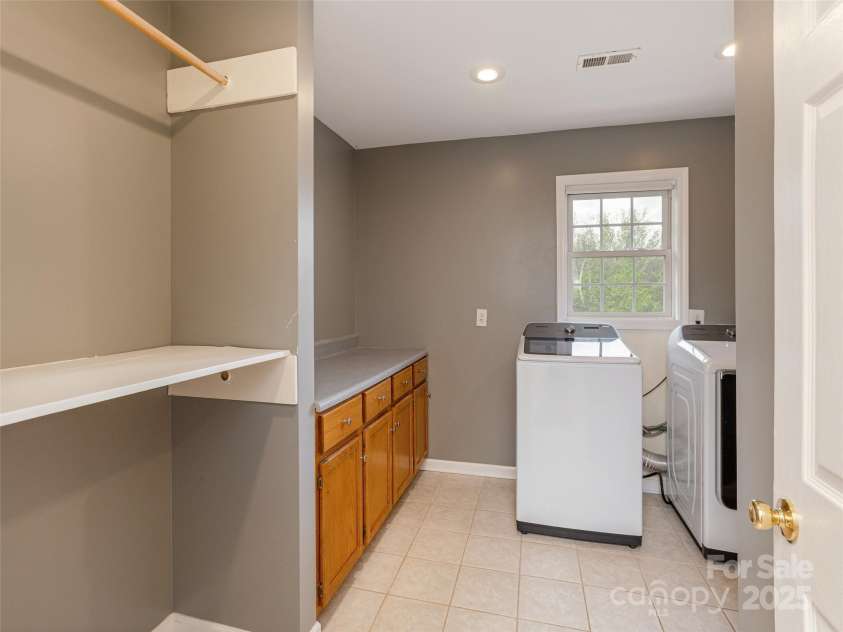 85 Rodaeo Drive, Columbus, NC 28722.  MLS# CAR4237413, YatesRealty ID 4020. 