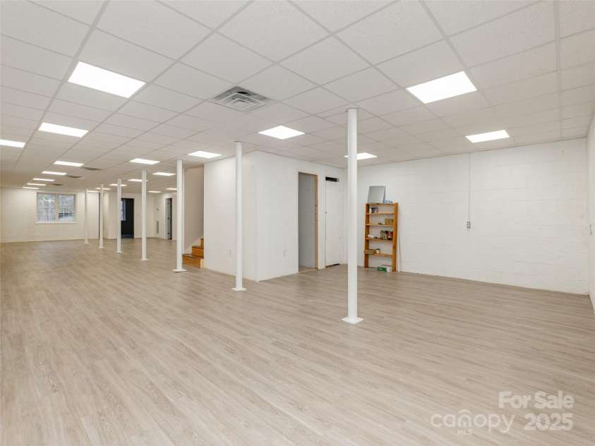 85 Rodaeo Drive, Columbus, NC 28722.  MLS# CAR4237413, YatesRealty ID 4020. 