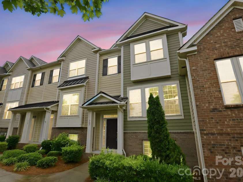 327 Annandale Drive, Fort Mill, SC 29708.  MLS# CAR4387061, YatesRealty ID 40200. Front of home