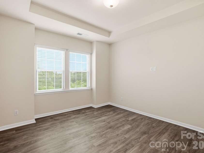 327 Annandale Drive, Fort Mill, SC 29708.  MLS# CAR4387061, YatesRealty ID 40200. Primary suite