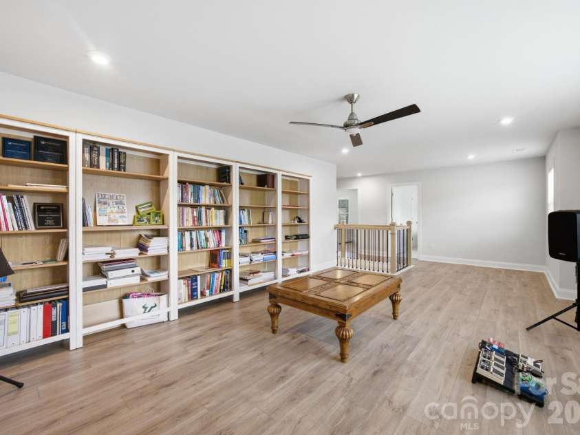 311 Coronado Avenue, Matthews, NC 28104.  MLS# CAR4400272, YatesRealty ID 40201. Upstairs Flex area