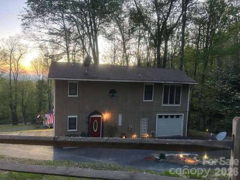 918 Plott Balsam Road, Maggie Valley, NC 28751.  MLS# CAR4383857, YatesRealty ID 40202. 