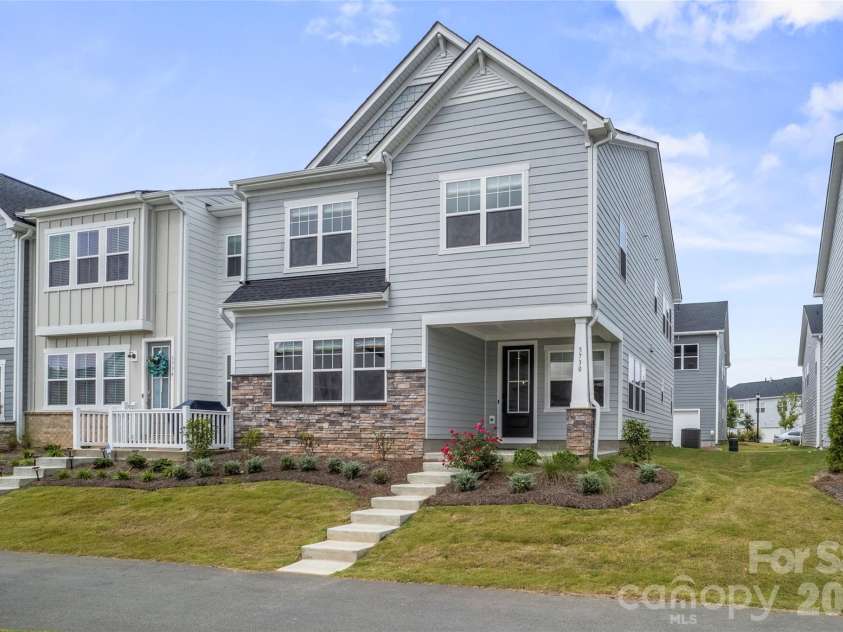5730 Clear Creek Lane, Charlotte, NC 28215.  MLS# CAR4344407, YatesRealty ID 40203. 