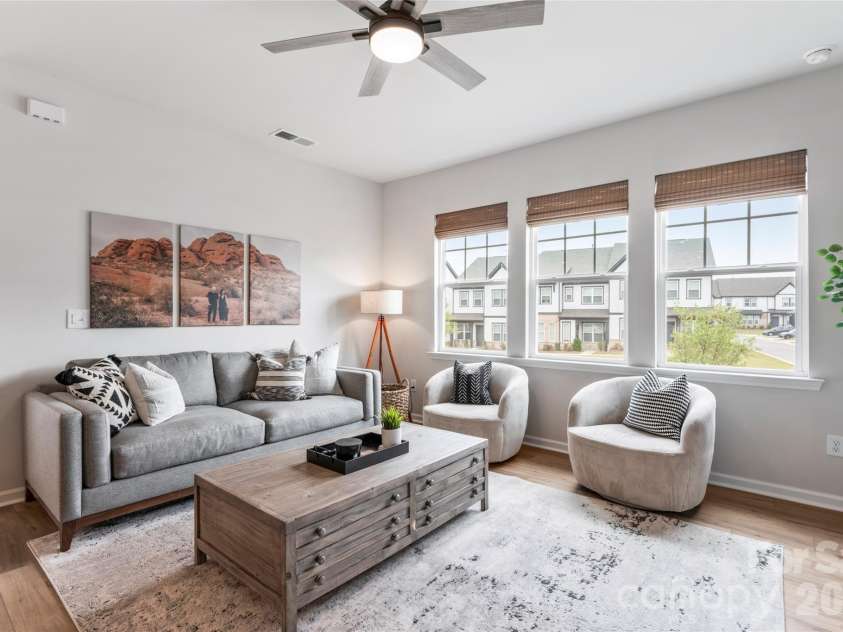 5730 Clear Creek Lane, Charlotte, NC 28215.  MLS# CAR4344407, YatesRealty ID 40203. 