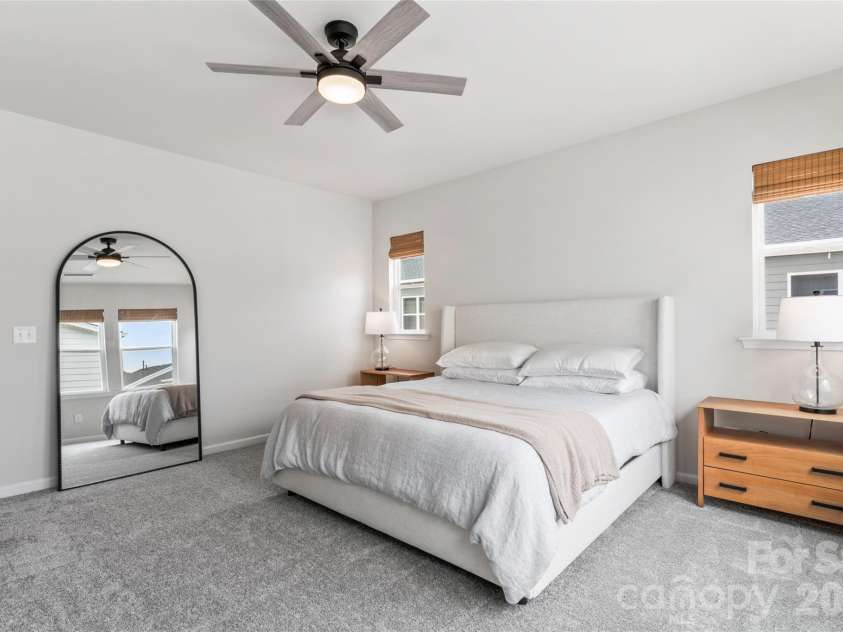 5730 Clear Creek Lane, Charlotte, NC 28215.  MLS# CAR4344407, YatesRealty ID 40203. 