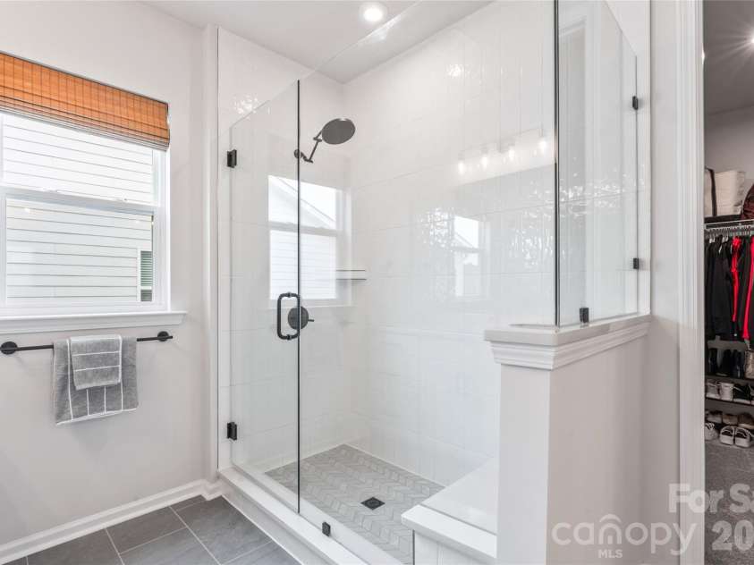 5730 Clear Creek Lane, Charlotte, NC 28215.  MLS# CAR4344407, YatesRealty ID 40203. 