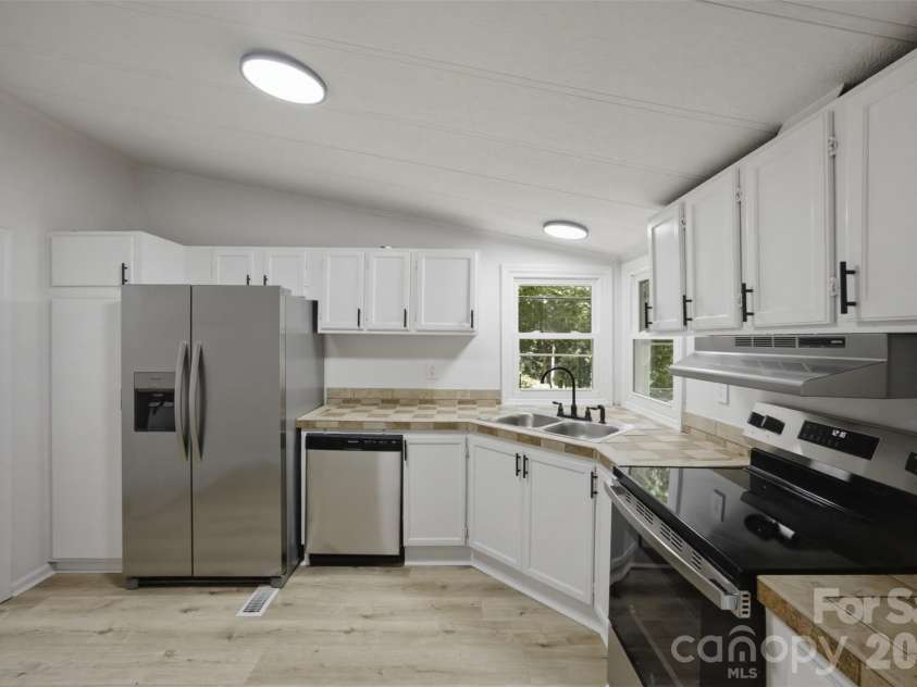 6490 Timberbrook Trail, Stanley, NC 28164.  MLS# CAR4404745, YatesRealty ID 40204. 