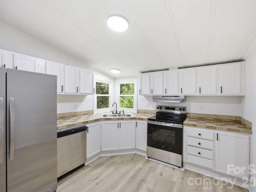 6490 Timberbrook Trail, Stanley, NC 28164.  MLS# CAR4404745, YatesRealty ID 40204. 