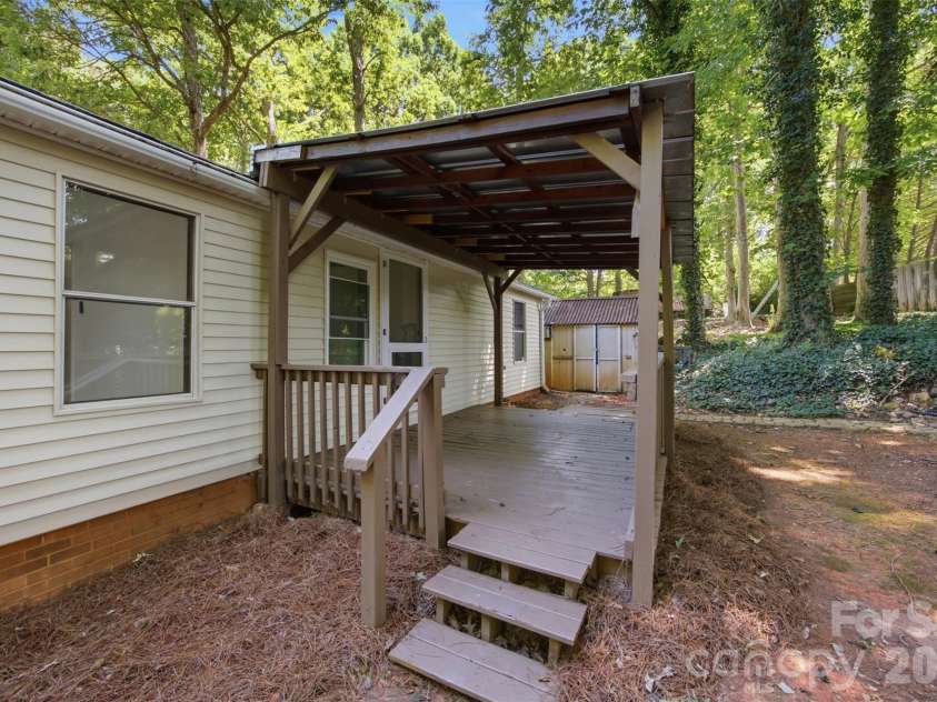6490 Timberbrook Trail, Stanley, NC 28164.  MLS# CAR4404745, YatesRealty ID 40204. 