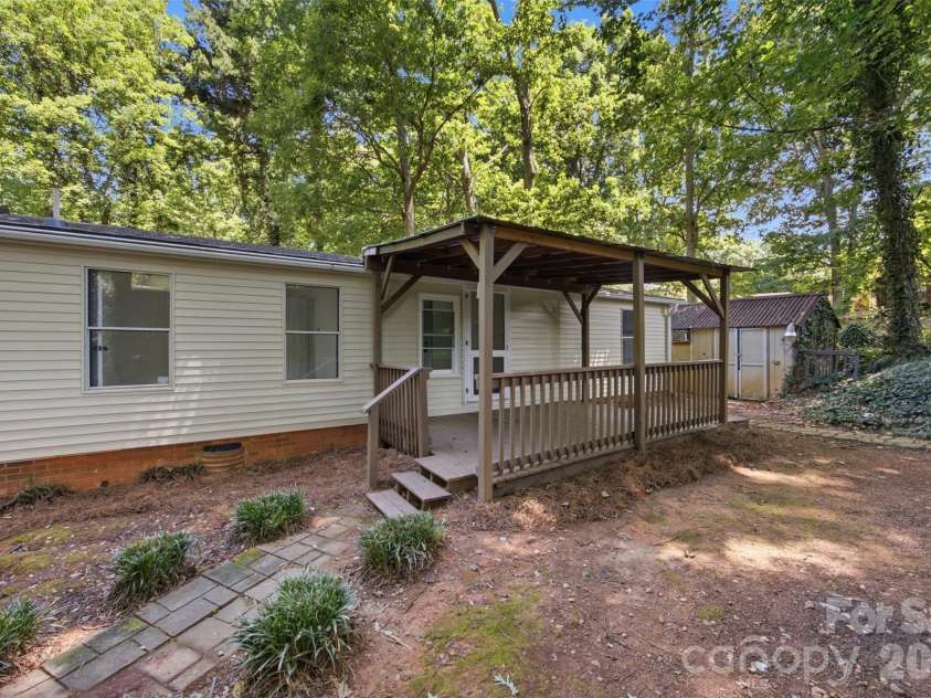 6490 Timberbrook Trail, Stanley, NC 28164.  MLS# CAR4404745, YatesRealty ID 40204. 
