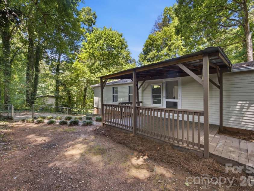 6490 Timberbrook Trail, Stanley, NC 28164.  MLS# CAR4404745, YatesRealty ID 40204. 